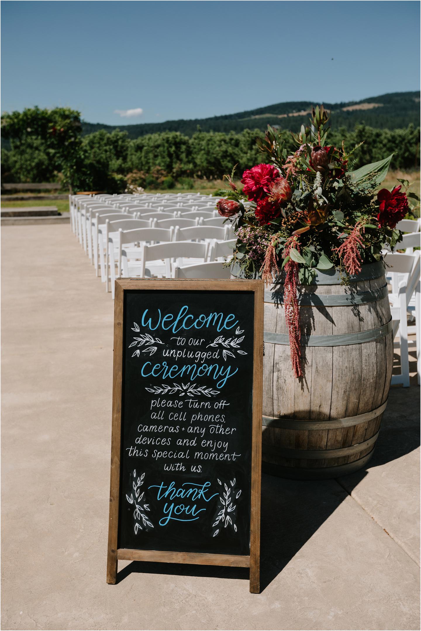 tin-roof-barn-wedding-1825