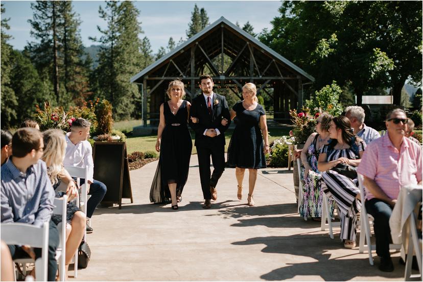 tin-roof-barn-wedding-2099