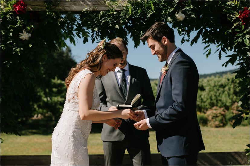 tin-roof-barn-wedding-2467