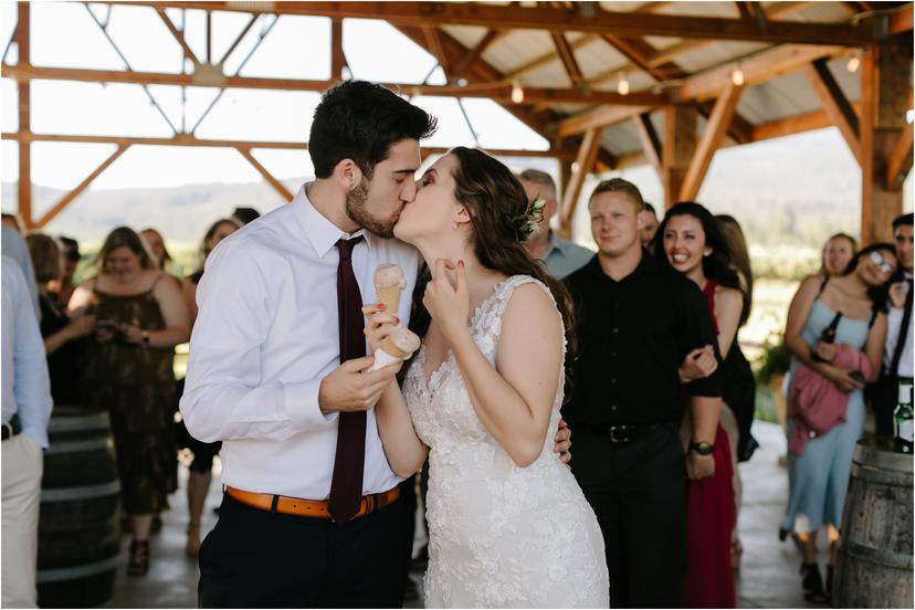 tin-roof-barn-wedding-3527