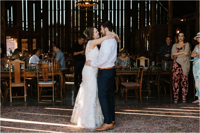tin-roof-barn-wedding-3806