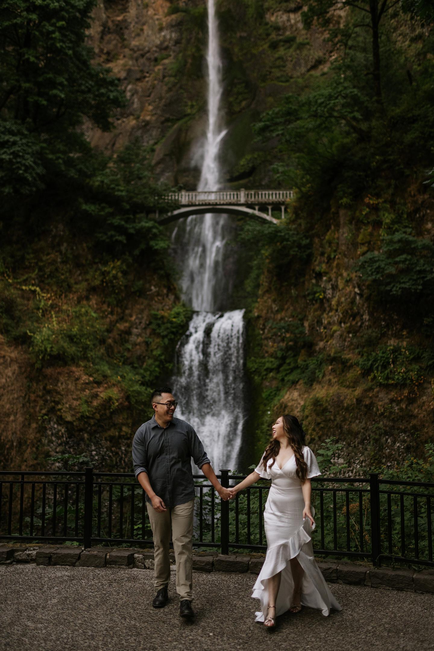 portland-engagement-columbia-gorge-engagement-jb-1001